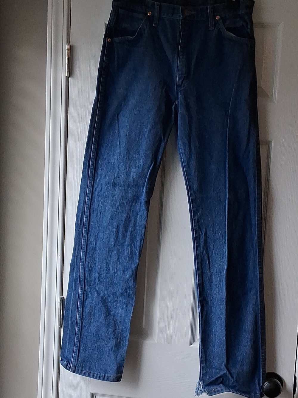 Wrangler Straight Leg Dark Blue Jeans